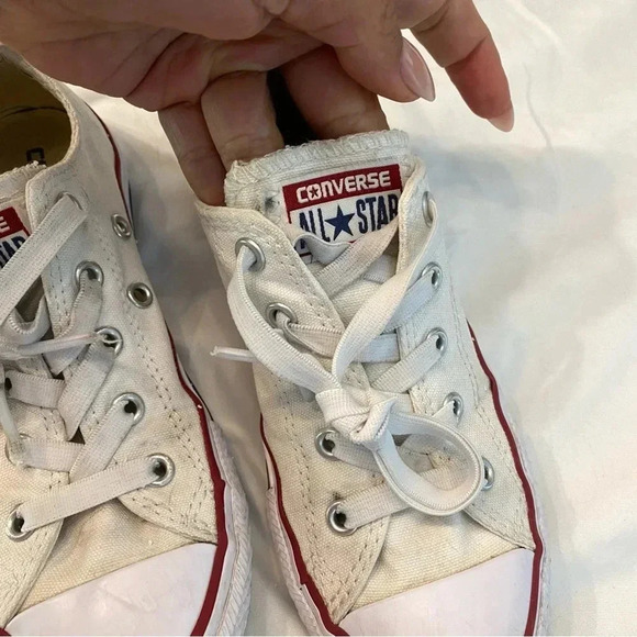 Converse | Chuck Taylor allstar low cut white sneakers kids size 13 - Picture 3 of 8